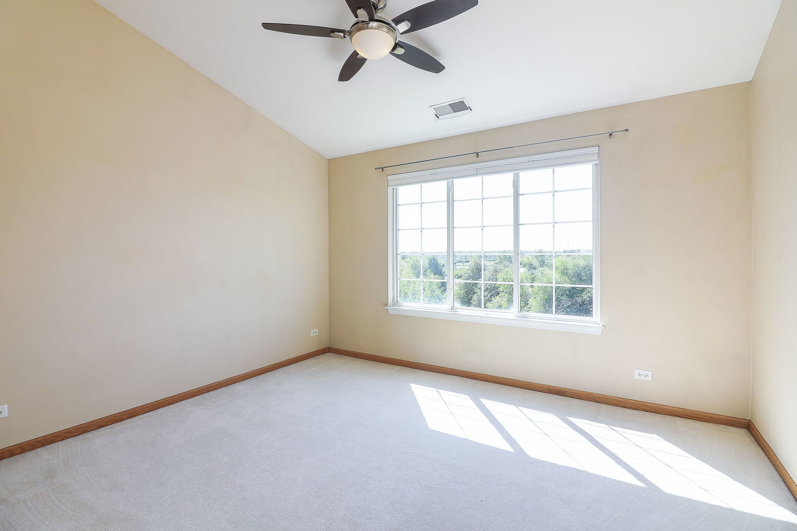 2206 West Concord Lane Addison, IL 60101 - Photo 14 of 21 Gallery Image 14
