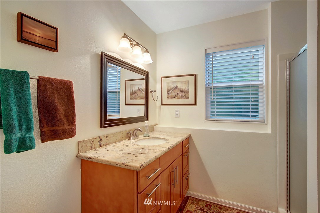6313 147th Street Southwest Edmonds, WA 98026 - Photo 23 of 28 Gallery Image 23