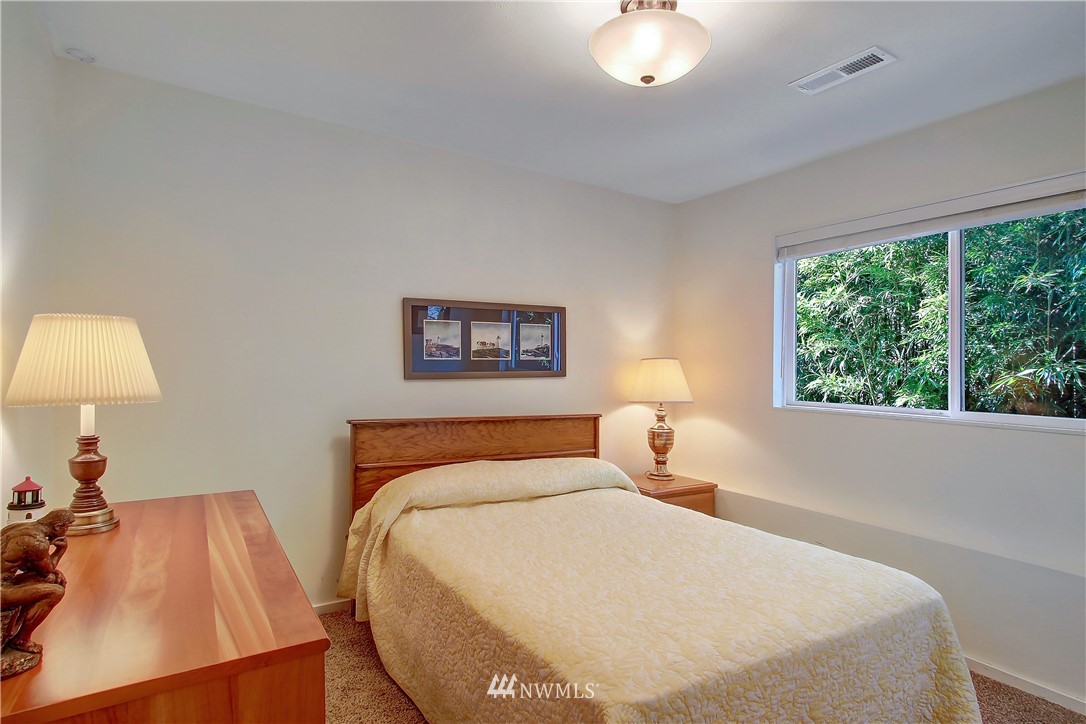6313 147th Street Southwest Edmonds, WA 98026 - Photo 25 of 28 Gallery Image 25