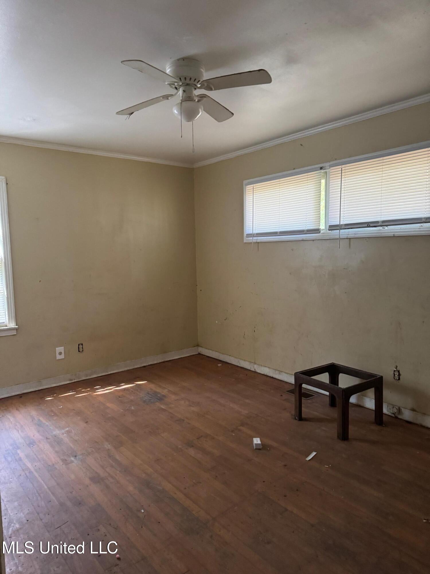 2870 Revere Street Jackson, MS 39212 - Photo 9 of 14 IMG_5473