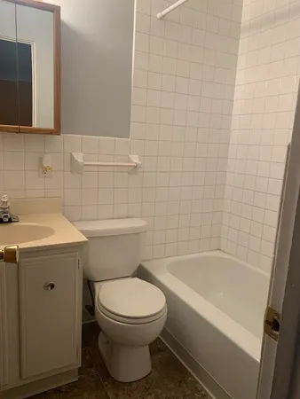 $950 | 407 East Seminole Street, Unit 5, Dwight, IL 60420