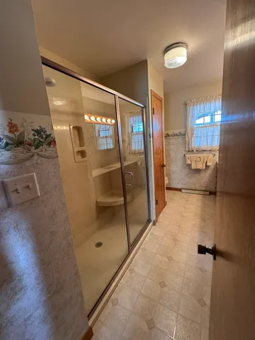 $255,500 | 918 East Le Fevre Avenue, Gibson City, IL 60936