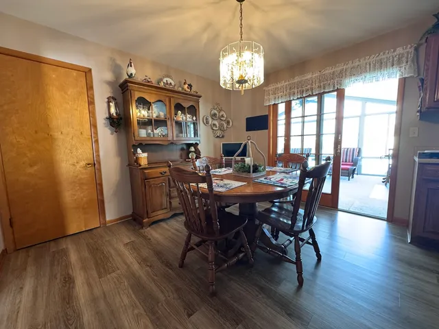 $255,500 | 918 East Le Fevre Avenue, Gibson City, IL 60936