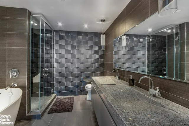 $1,500,000 | 350 West 53rd Street, Unit 6J | Hell's Kitchen