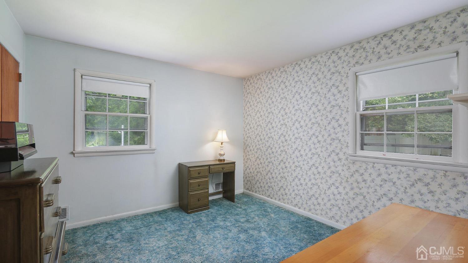 256 Colfax Road North Brunswick, NJ 08902 - Photo 19 of 25 Gallery Image 19