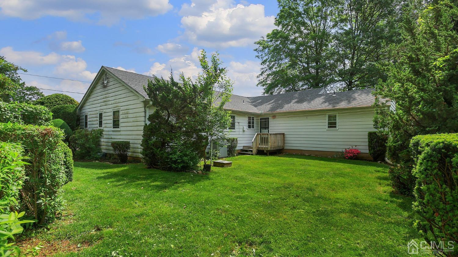 256 Colfax Road North Brunswick, NJ 08902 - Photo 24 of 25 Gallery Image 24