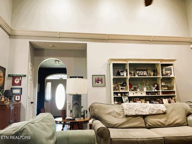 $599,900 | 8209 Stratton Wood Circle, Knoxville, TN 37919