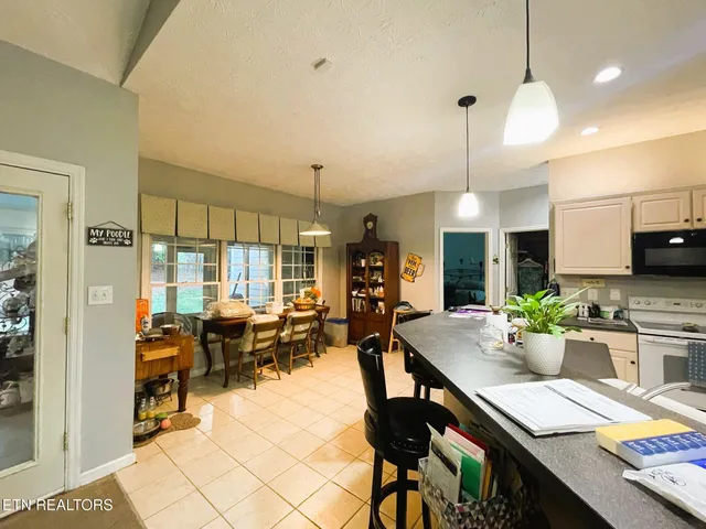 $599,900 | 8209 Stratton Wood Circle, Knoxville, TN 37919