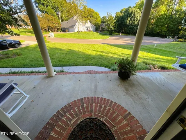 $599,900 | 8209 Stratton Wood Circle, Knoxville, TN 37919