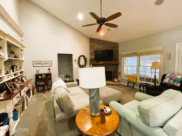 $599,900 | 8209 Stratton Wood Circle, Knoxville, TN 37919