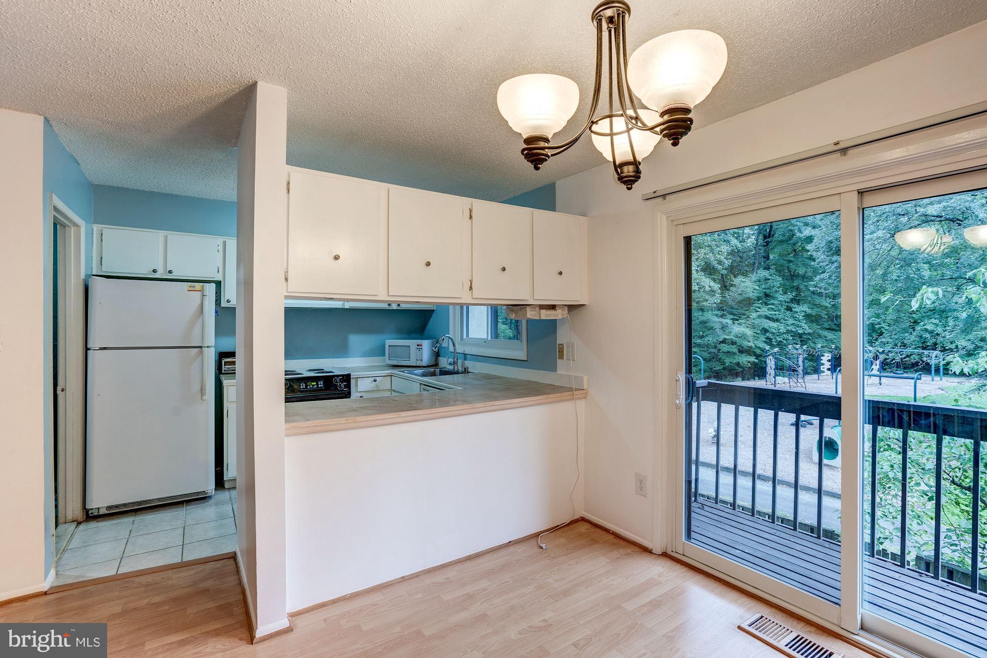 2224 Cartwright Place Reston, VA 20191 - Photo 4 of 26 Gallery Image 4