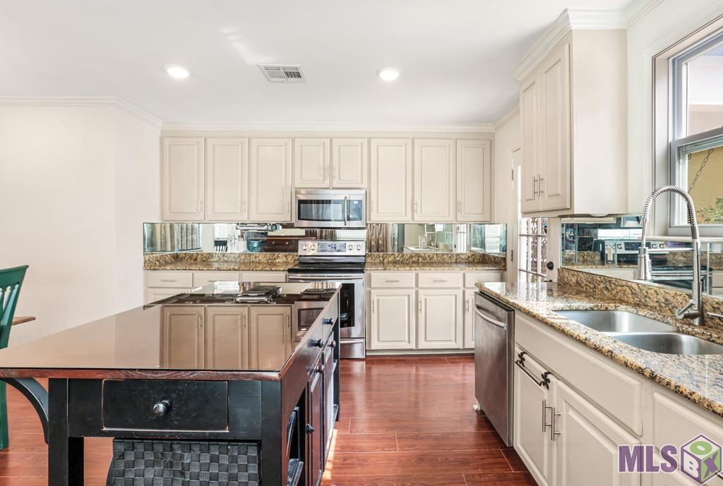 9014 Fox Run Avenue Baton Rouge, LA 70808 - Photo 11 of 40 Gallery Image 11