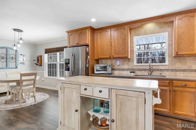 $375,000 | 9 Nottingham Court, Lake Sherwood, MO 63357