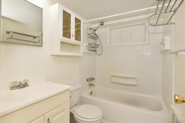 $825,000 | 233 Meyer Avenue, Valley Stream, NY 11580