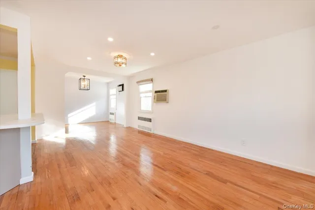 $825,000 | 233 Meyer Avenue, Valley Stream, NY 11580