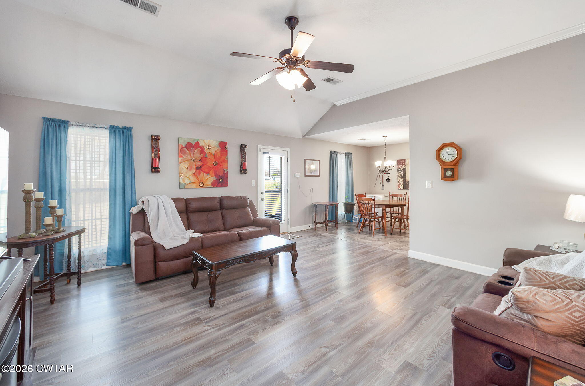 255 Taylor Drive Bells, TN 38006 - Photo 8 of 28 a living room with furniture and wooden floor