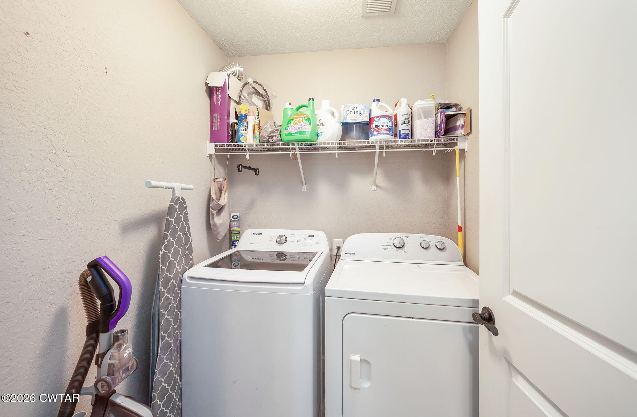 255 Taylor Drive Bells, TN 38006 - Photo 10 of 28 a utility room with dryer and washer
