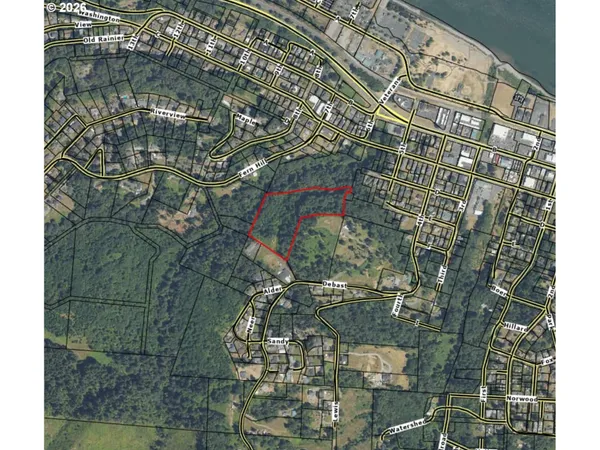 a picture of a room with a bench