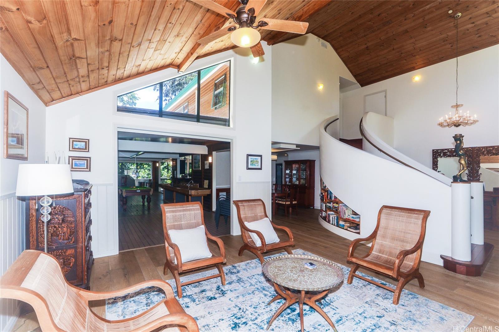 3702 Old Pali Road Honolulu, HI 96817 - Photo 2 of 25 a living room with furniture and wooden floor