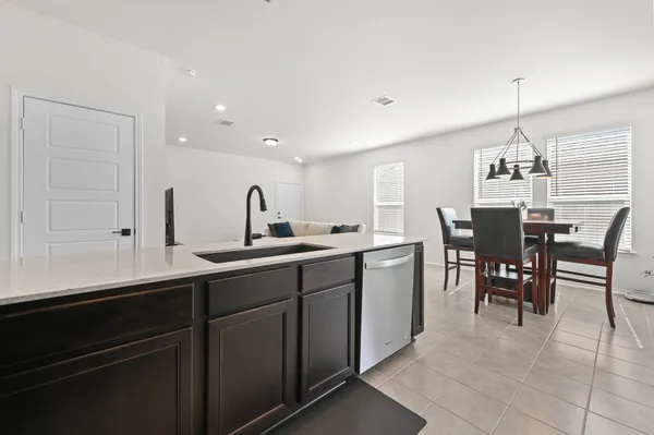 $1,895 | 217 Summit Drive, Lockhart, TX 78644