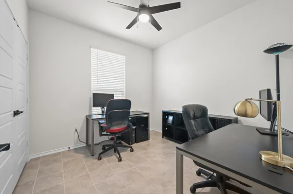 $1,895 | 217 Summit Drive, Lockhart, TX 78644