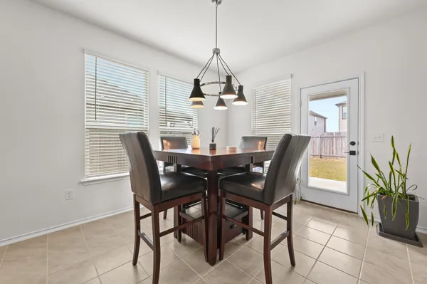 $1,895 | 217 Summit Drive, Lockhart, TX 78644