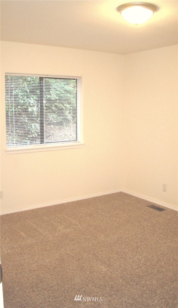 160 Northeast Larson Lake Road Belfair, WA 98528 - Photo 15 of 18 Gallery Image 15