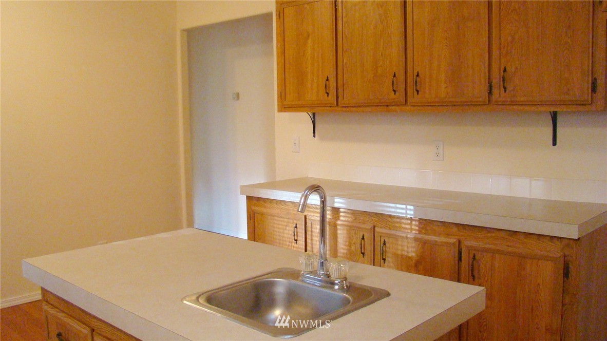 160 Northeast Larson Lake Road Belfair, WA 98528 - Photo 5 of 18 Gallery Image 5