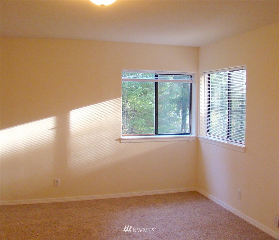 160 Northeast Larson Lake Road Belfair, WA 98528 - Photo 8 of 18 Gallery Image 8