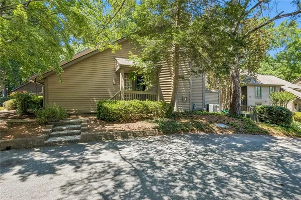 $300,000 | 4250 D'Youville Trace, Atlanta, GA 30341