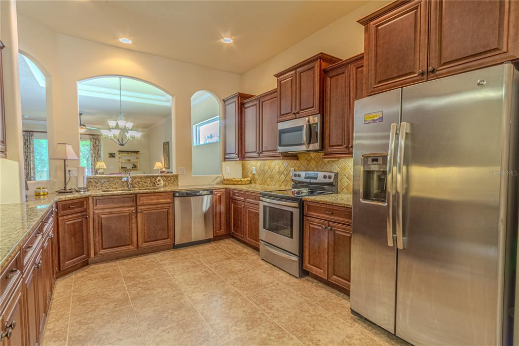 108 Vía Roma Ormond Beach, FL 32174 - Photo 11 of 40