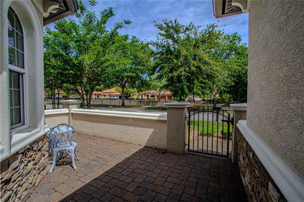 108 Vía Roma Ormond Beach, FL 32174 - Photo 3 of 40