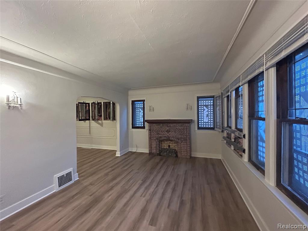 4401 Buckingham Detroit, MI 48224 - Photo 5 of 41
