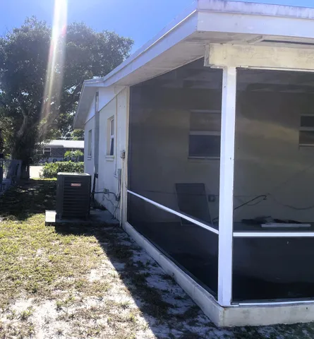 $349,950 | 513 Northwest 9th Avenue, Boynton Beach, FL 33435