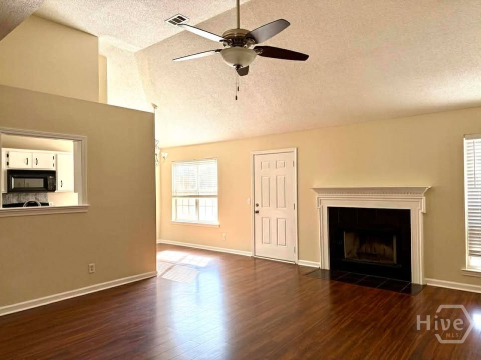 185 Junco Way Savannah, GA 31419 - Photo 4 of 15