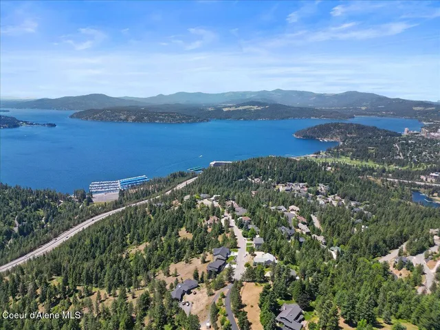 $350,000 | 3740 East Sky Harbor Drive, Coeur D'Alene, ID 83814