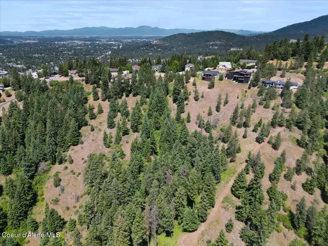 $350,000 | 3740 East Sky Harbor Drive, Coeur D'Alene, ID 83814