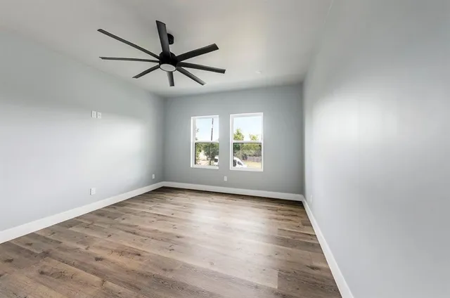 $2,450 | 1113 East Oleander Street, Fort Worth, TX 76104