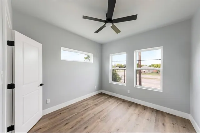 $2,450 | 1113 East Oleander Street, Fort Worth, TX 76104