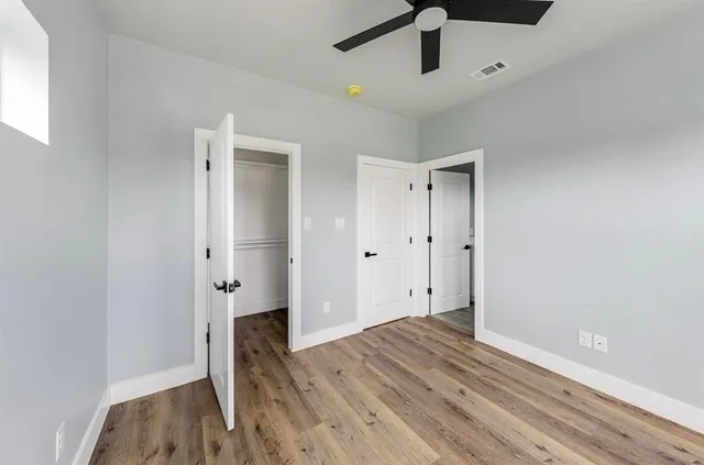 $2,450 | 1113 East Oleander Street, Fort Worth, TX 76104