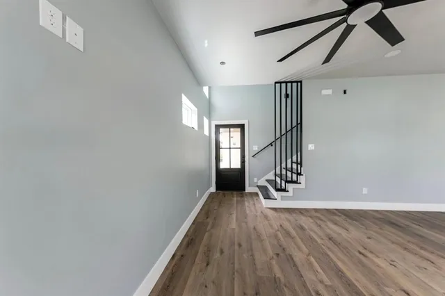 $2,450 | 1113 East Oleander Street, Fort Worth, TX 76104