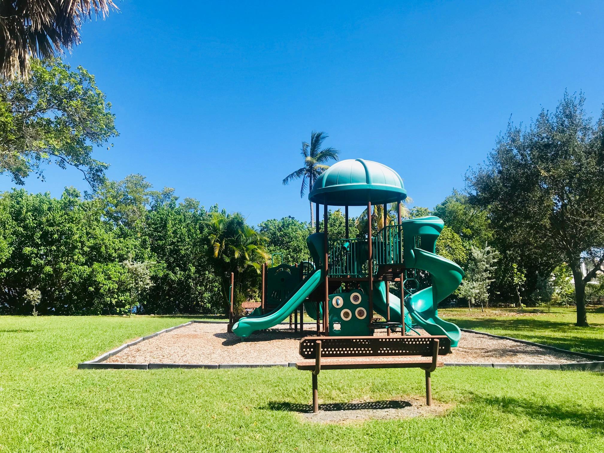 360 Reigle Avenue Delray Beach, FL 33444 - Photo 5 of 12 IMG_0697