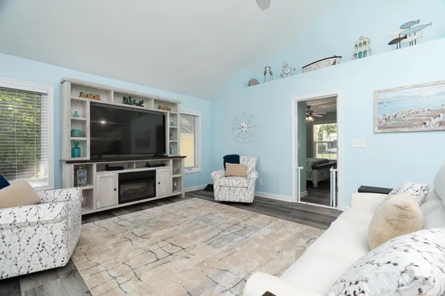 $870,000 | 3743 North W Shafer Drive, Monticello, IN 47960