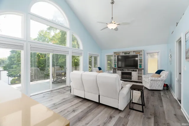 $870,000 | 3743 North W Shafer Drive, Monticello, IN 47960