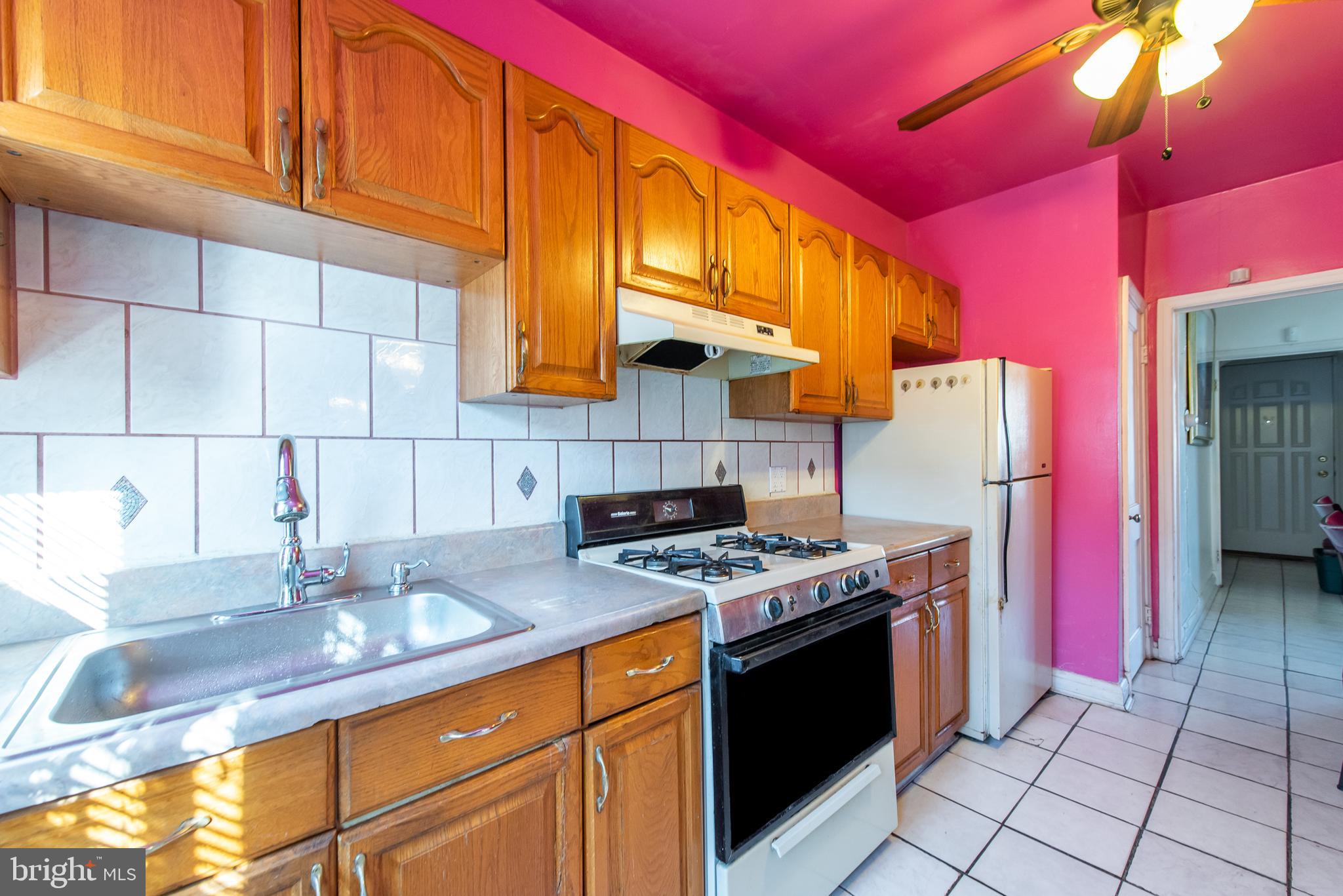 1513 Northwick Road Baltimore, MD 21218 - Photo 12 of 33 Kitchen