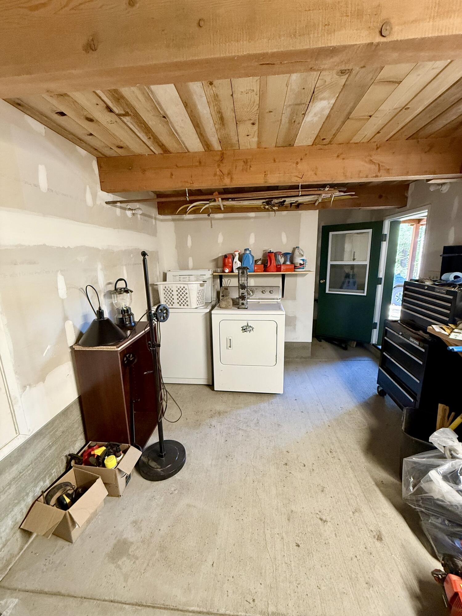 57603 Crest Drive Springville, CA 93265 - Photo 31 of 44 Concrete floor in the basement.
