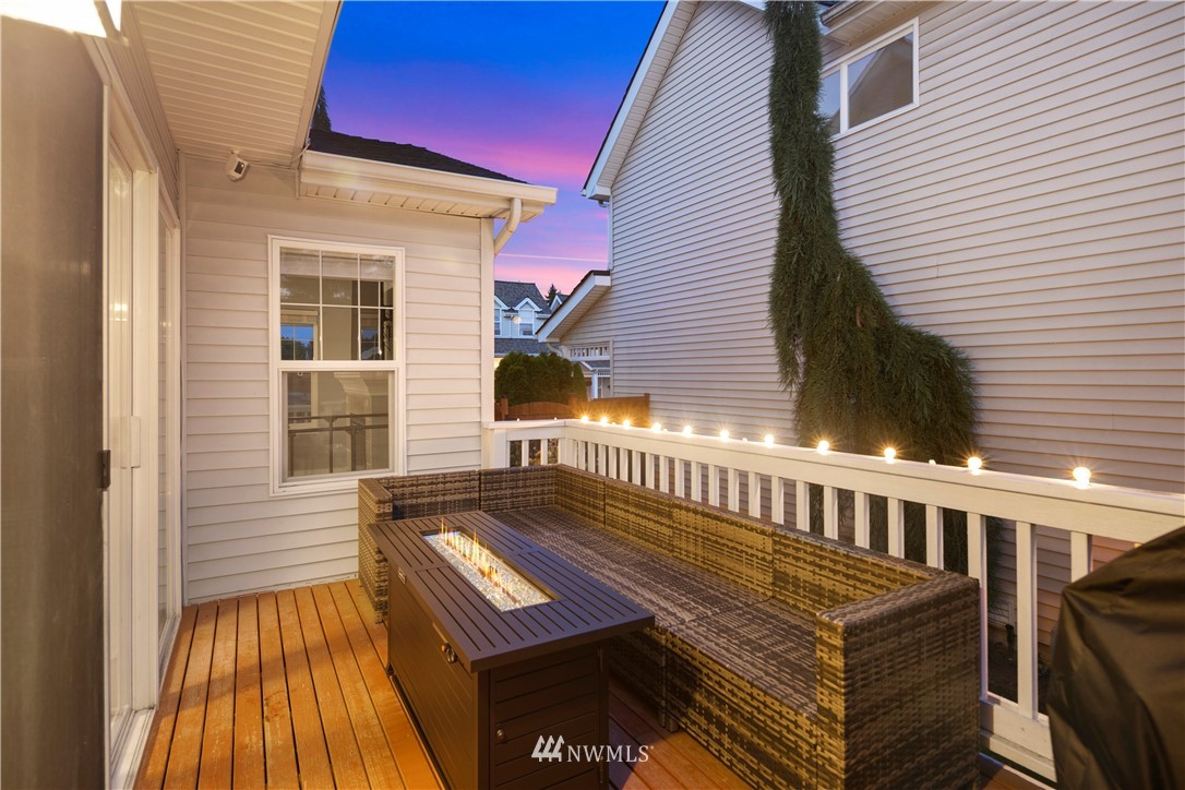 533 Queen Place Northeast Renton, WA 98056 - Photo 19 of 25