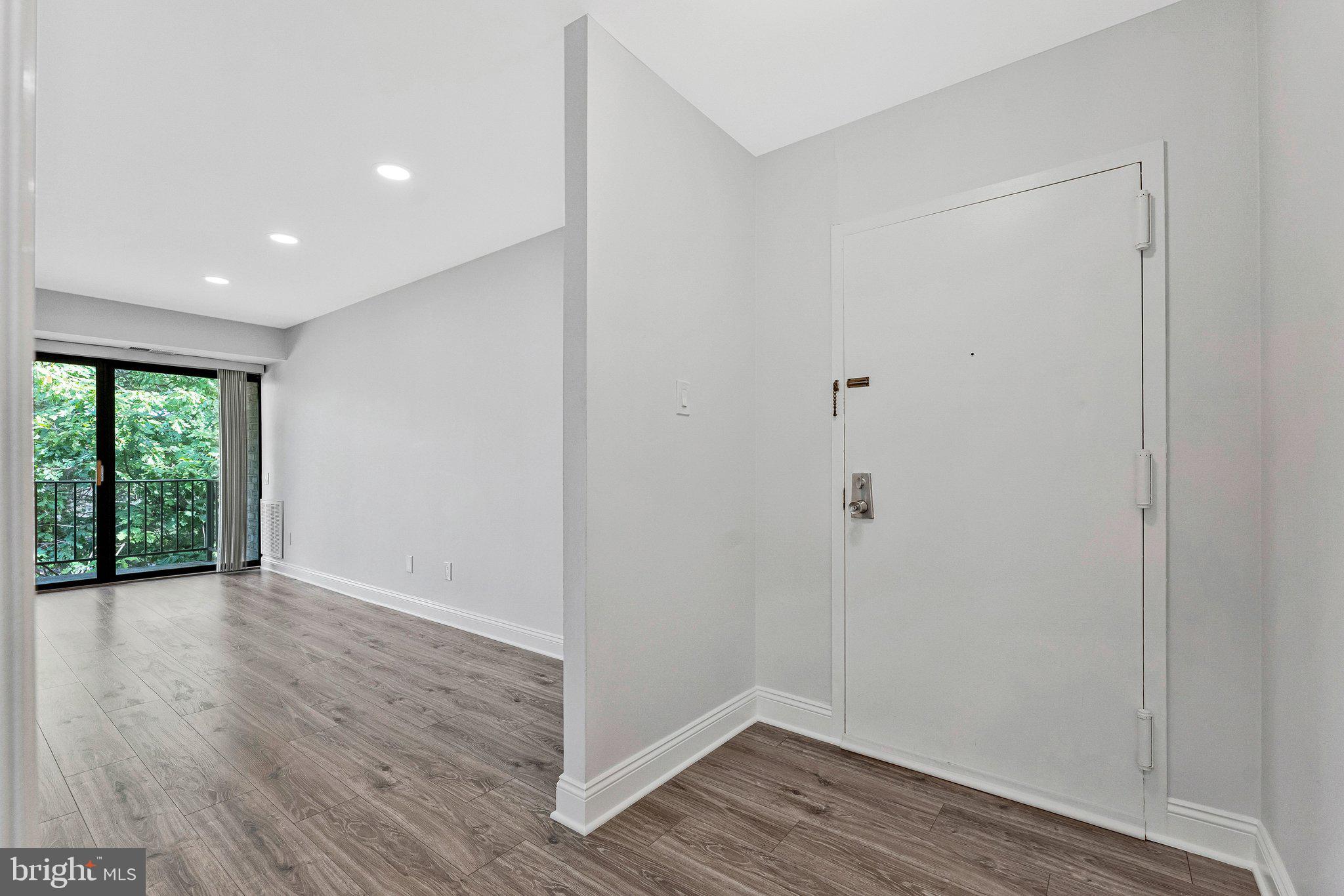 2012 Colts Neck Road, Unit 21A Reston, VA 20191 - Photo 16 of 44 Bright and airy entryway awaits you.