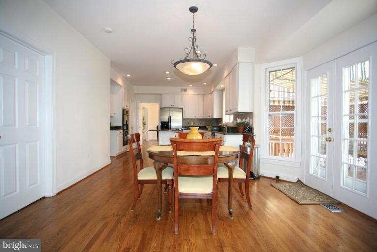 11401 Wild Bramble Way Reston, VA 20194 - Photo 26 of 30 Kitchen #2