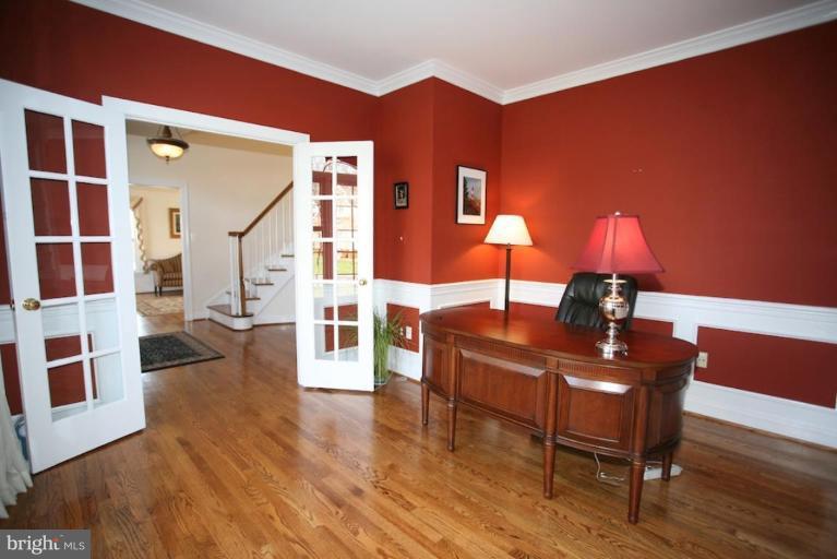 11401 Wild Bramble Way Reston, VA 20194 - Photo 28 of 30 Den